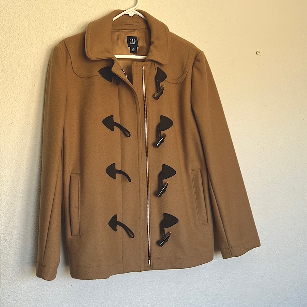 Gap winter coat, camel/tan color